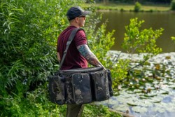 Compac X-Large Carryall Dark Kamo