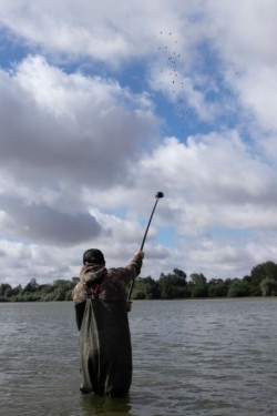 Distance Baiting Spoon